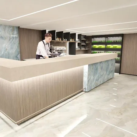 塞雷纳酒店 3* 格拉多