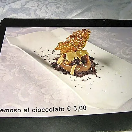 Serena Hotell 3*