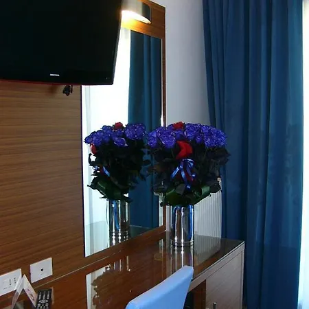 塞雷纳酒店 酒店